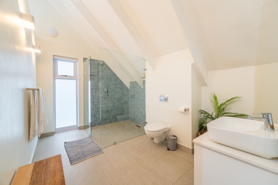 5 Bedroom Property for Sale in St Francis Links Eastern Cape